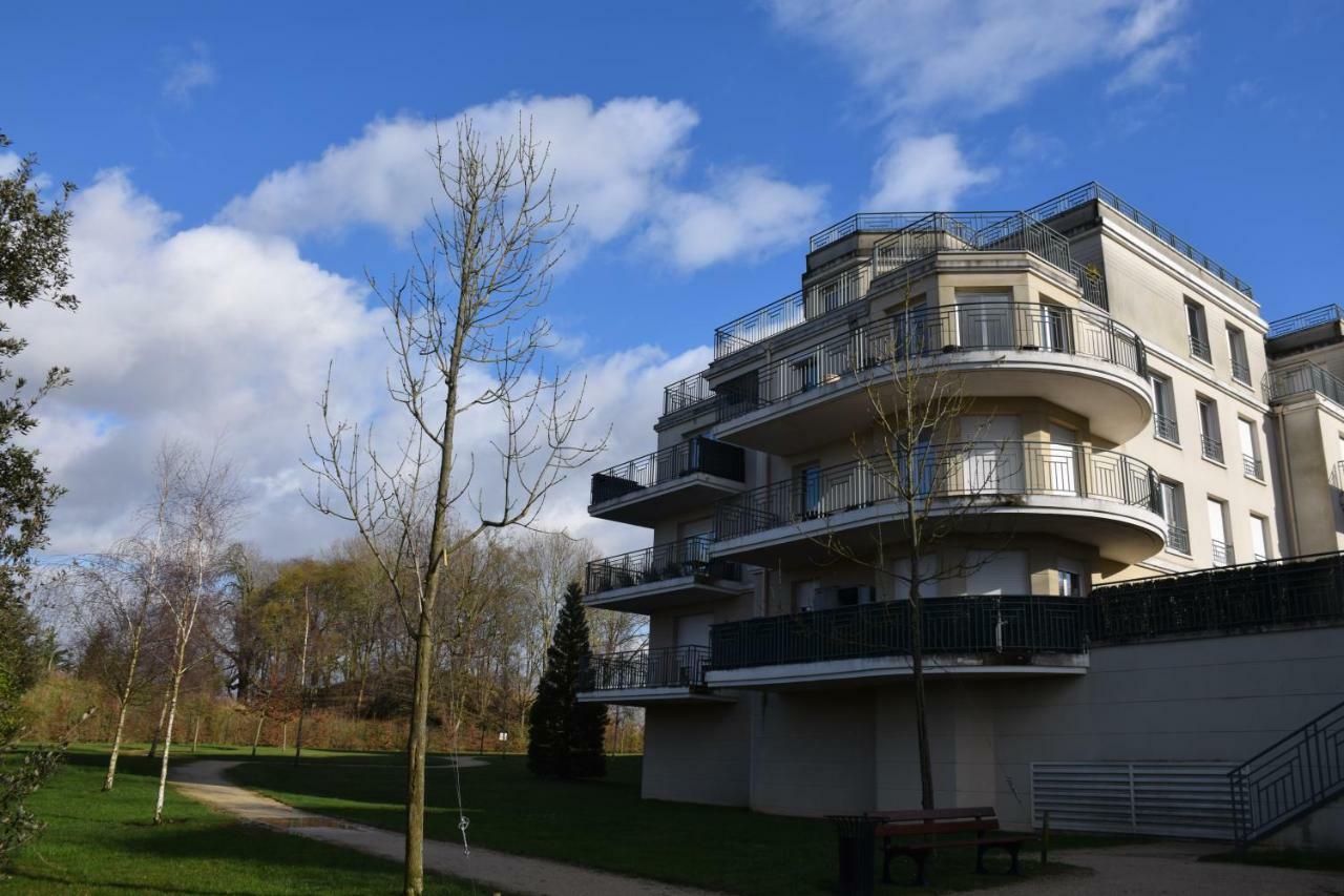 Appartement Avec Rez De Jardin A Disneyland Montévrain Kültér fotó