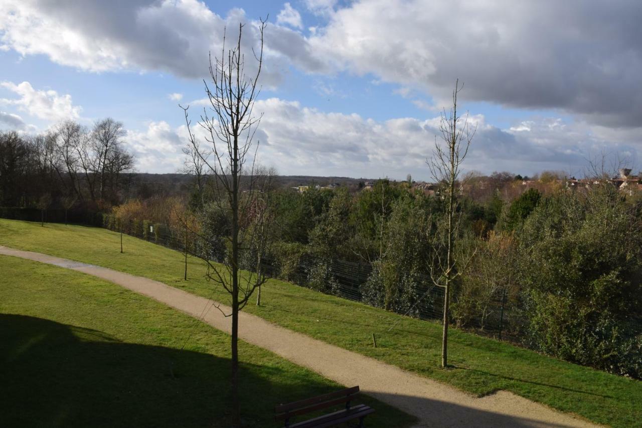 Appartement Avec Rez De Jardin A Disneyland Montévrain Kültér fotó